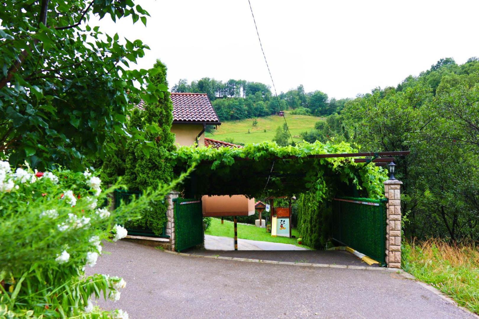 Holiday Home Pharaoh Visoko Eksteriør bilde